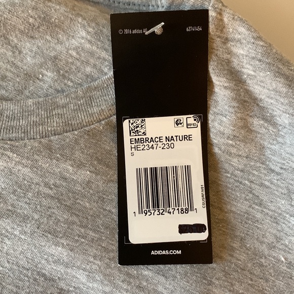 Women’s Small Adidas Grey T-Shirt - Picture 5 of 5